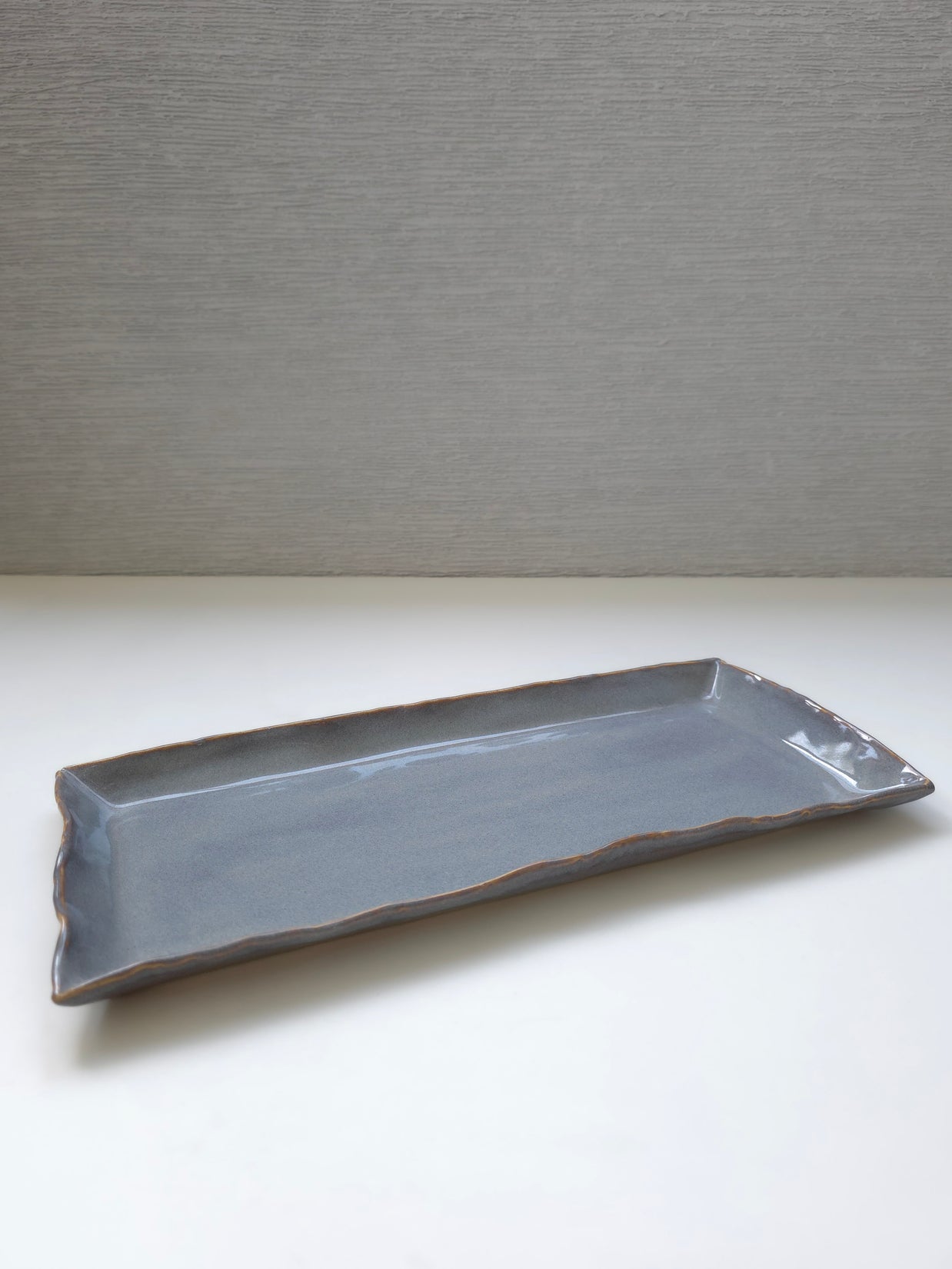 grey tray