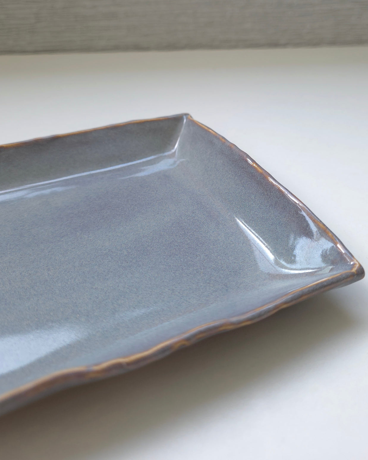 grey tray
