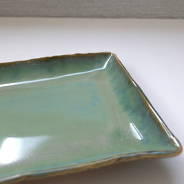 green tray